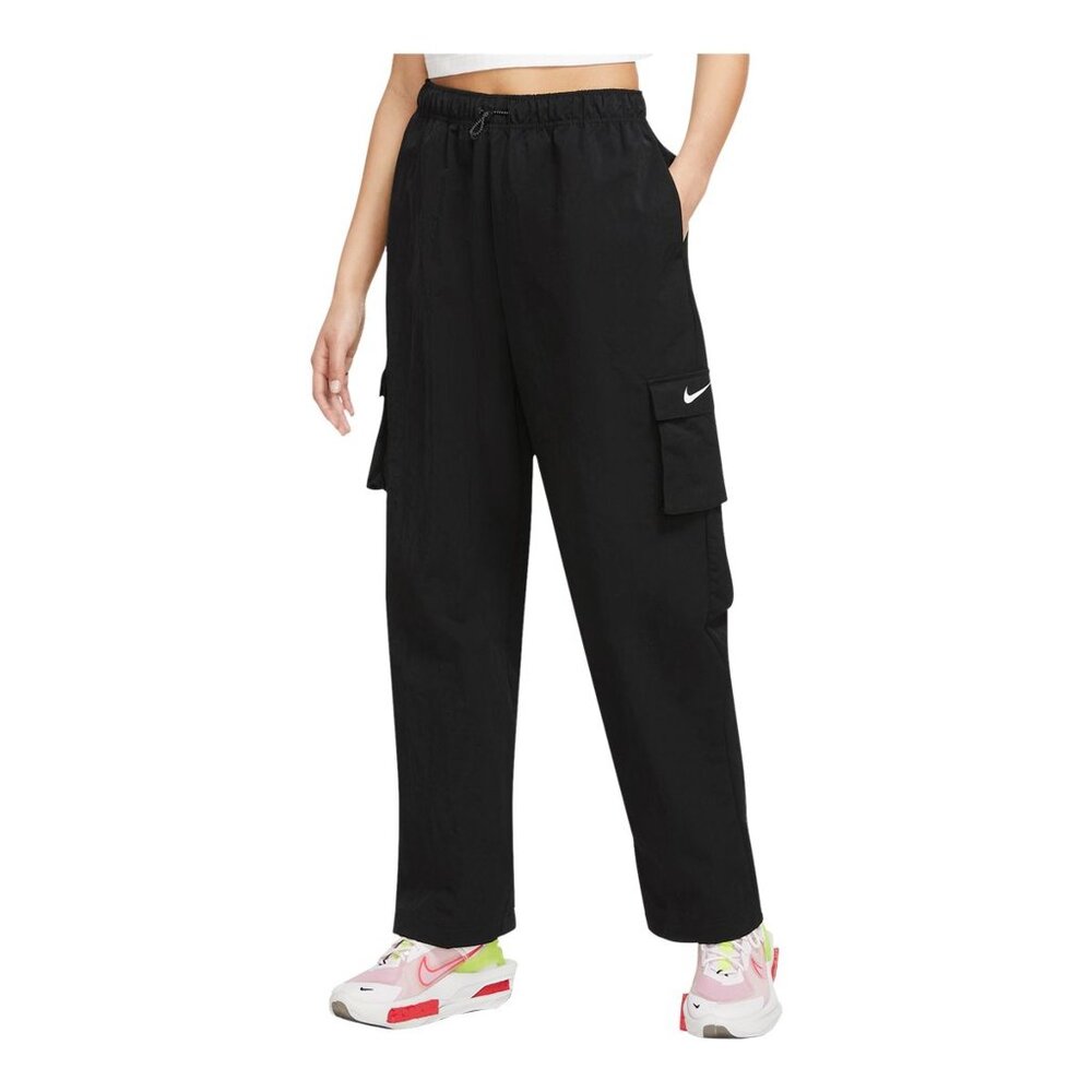 S - Nike Women's Essentials Woven Cargo Pants